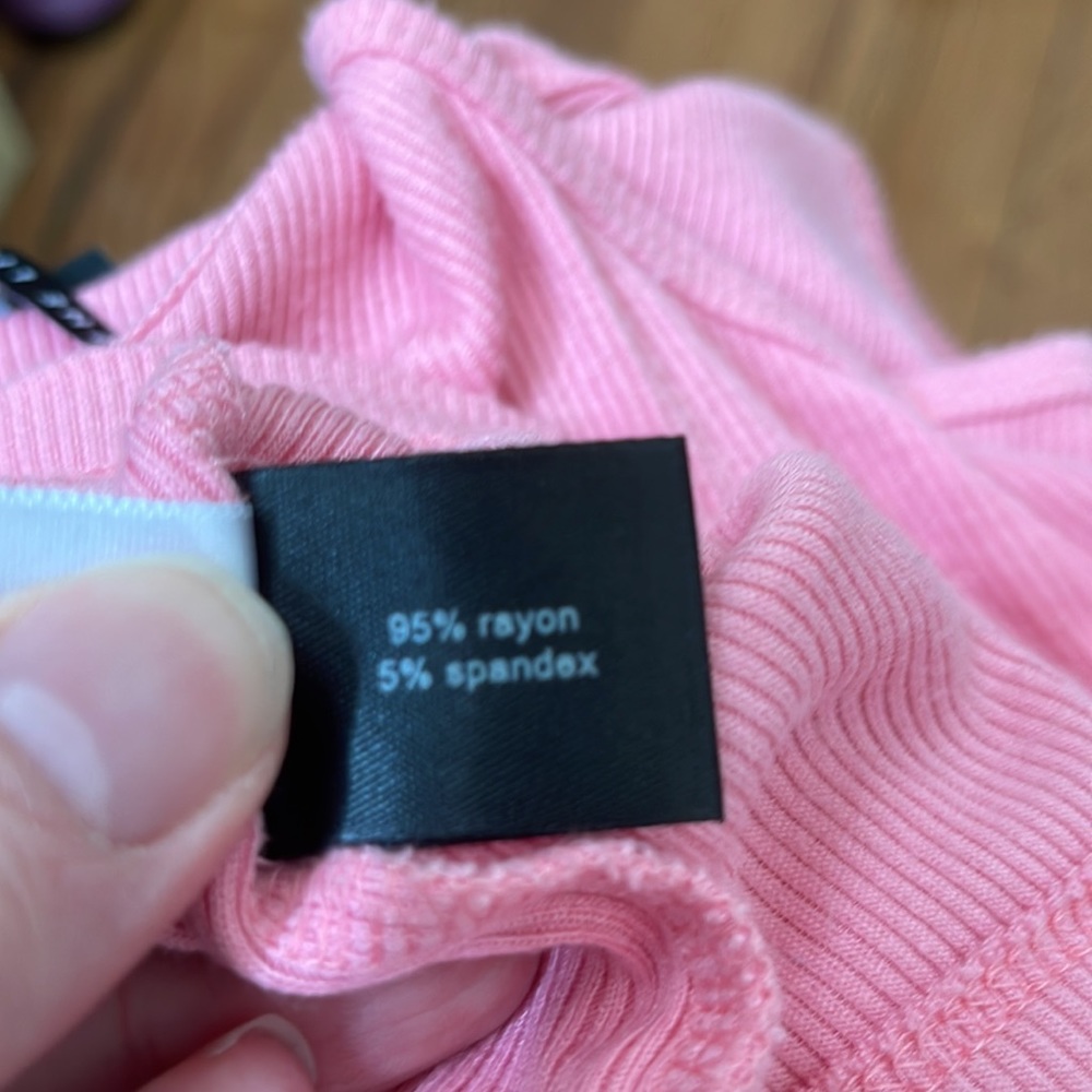 The Limited Set Of Two Ribbed Tanks - Picture 15 of 15